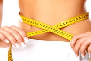 نتیجه کاهش وزن در رژیم نوشیدن است